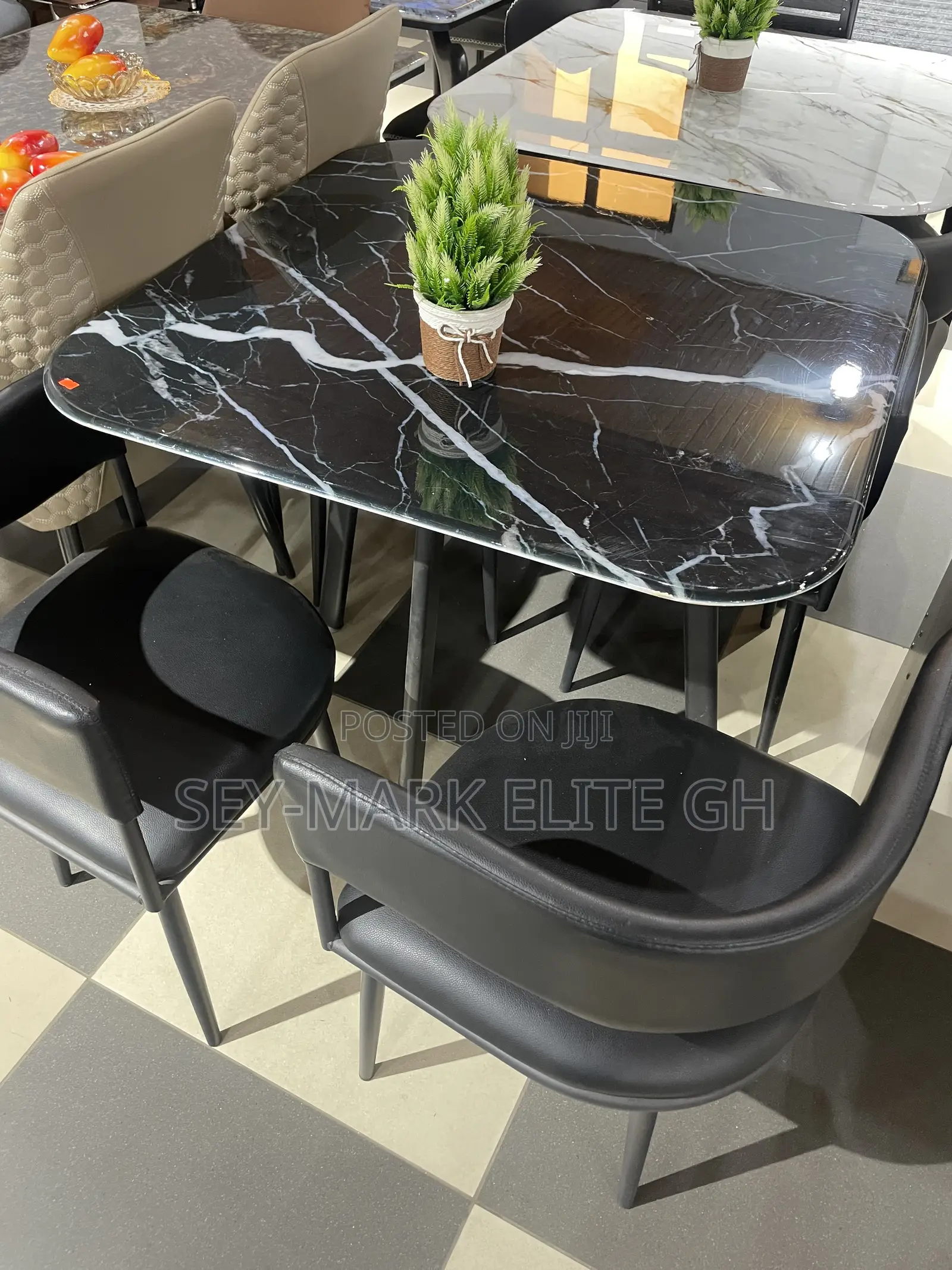 Marble Dinning Table Set (4 Chair)