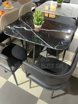 Marble Dinning Table Set (4 Chair)