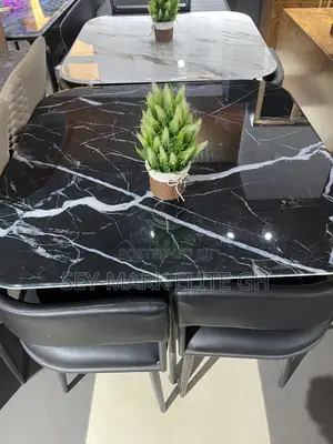 Marble Dinning Table Set (4 Chair)