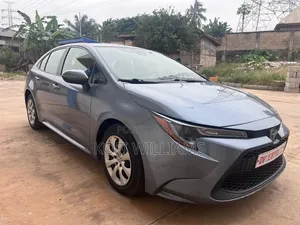 Toyota Corolla 2024 Beige