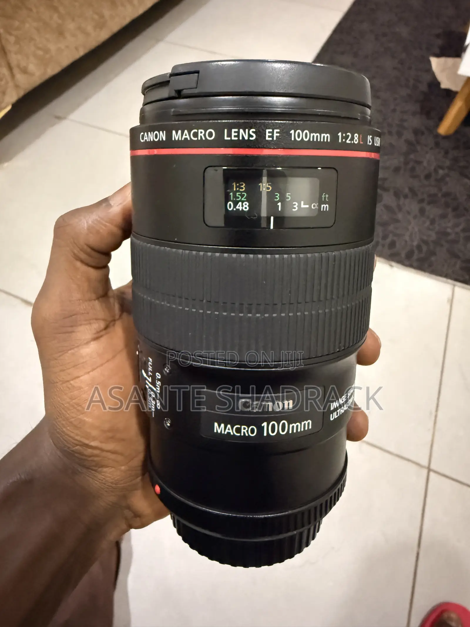 Canon EF 100mm Macro Lens