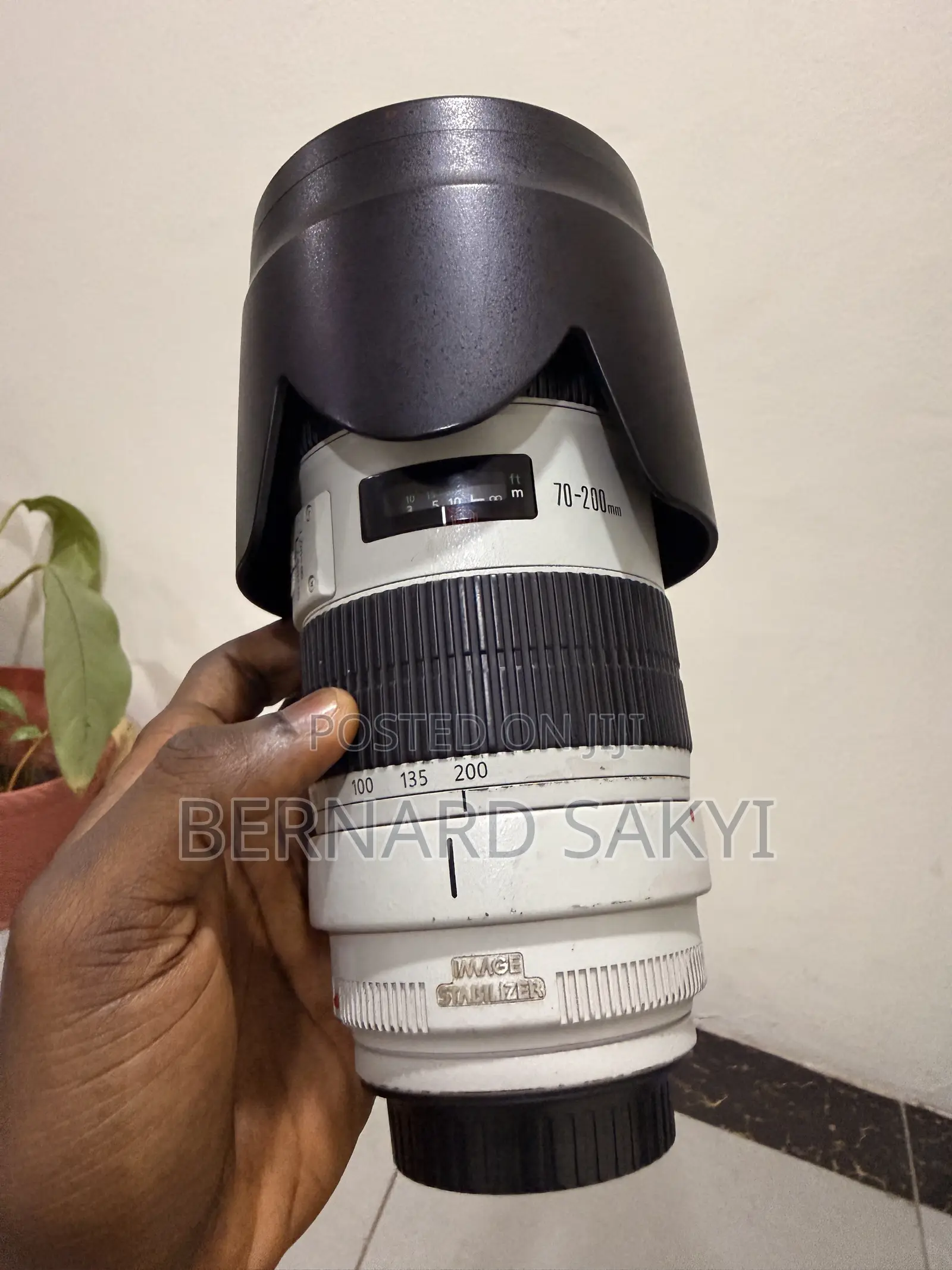 Canon EF 70-200mm Zoom Lens