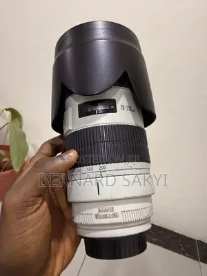 Canon EF 70-200mm Zoom Lens