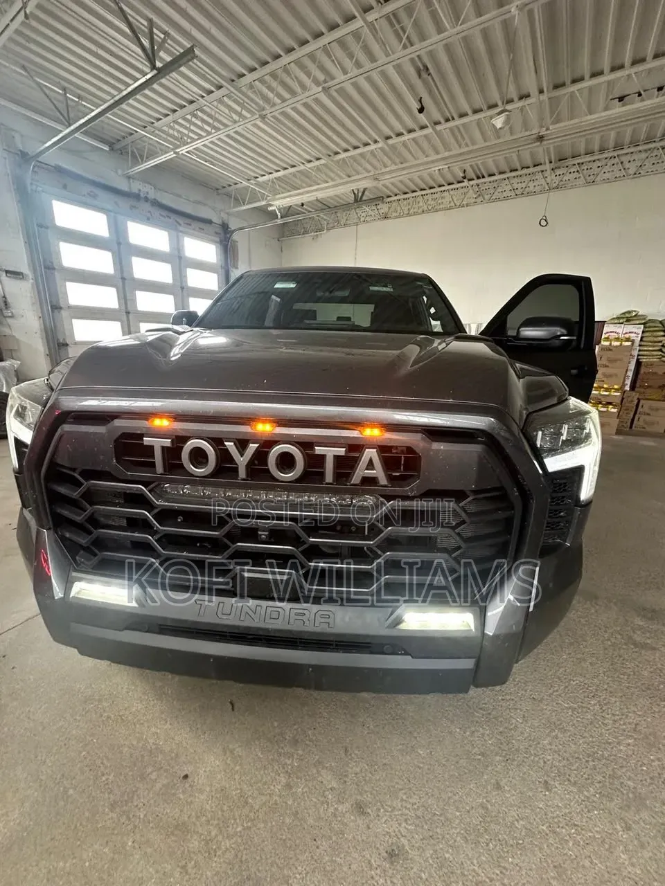 Toyota Tundra 2024 Beige