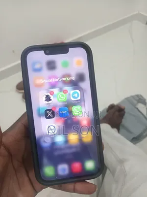 Apple iPhone 16e 128 GB Black