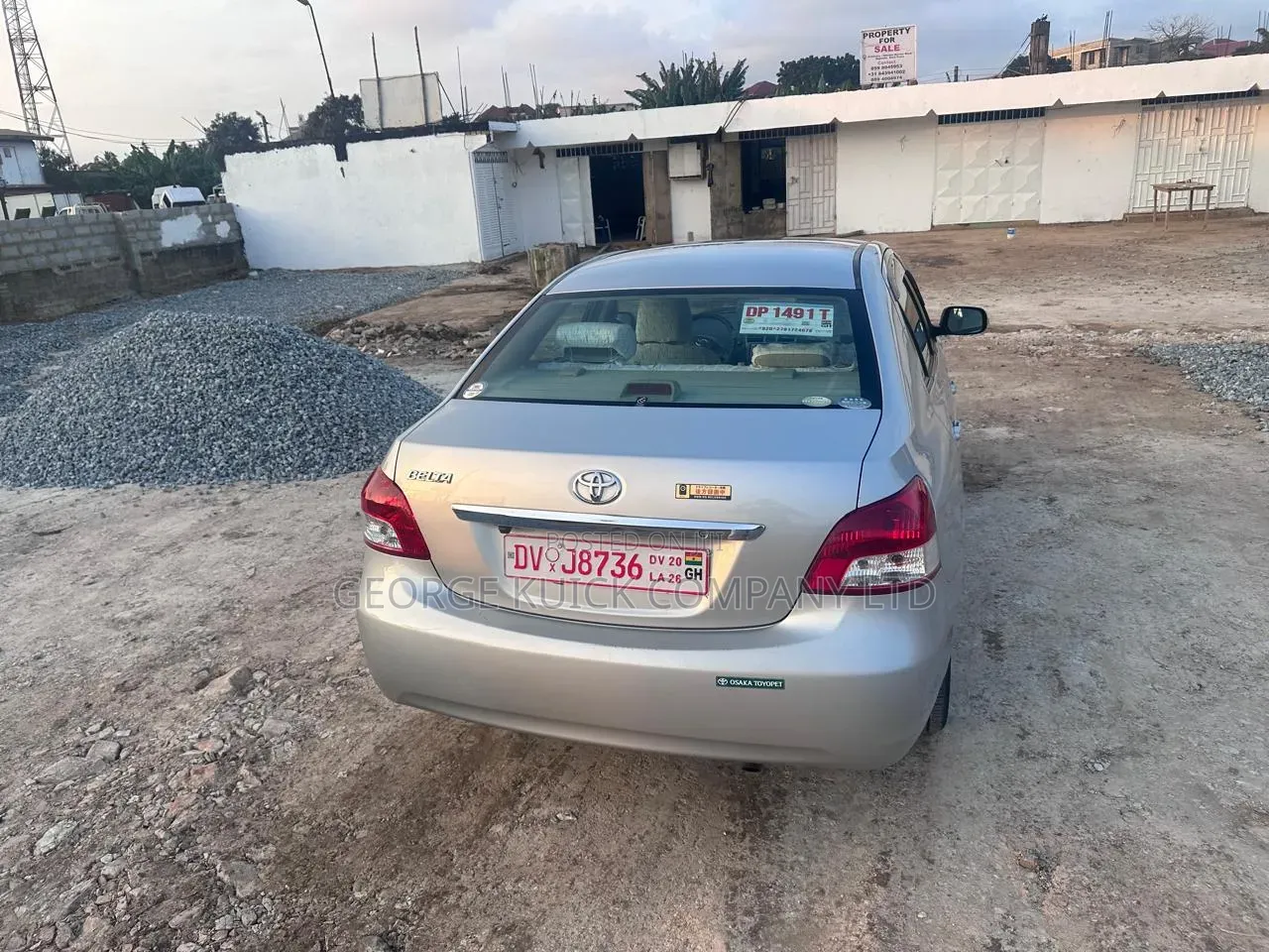 Toyota Belta 2010 Silver