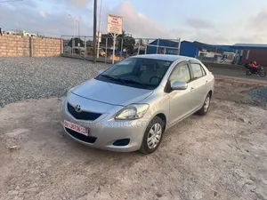 Toyota Belta 2010 Silver