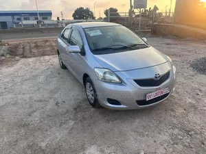 Toyota Belta 2010 Silver