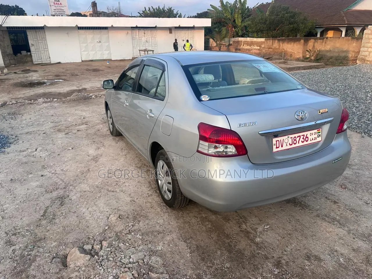 Toyota Belta 2010 Silver