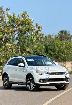 Mitsubishi Outlander GT AWC 2017 White