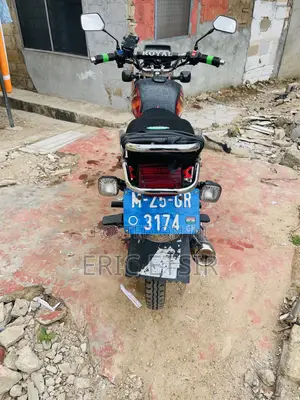 Royal RY125 2025 Red