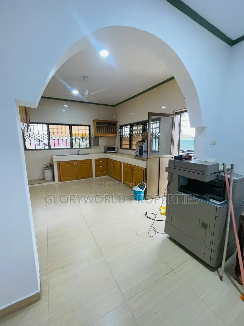 3bdrm Duplex in Baatsona Total for rent