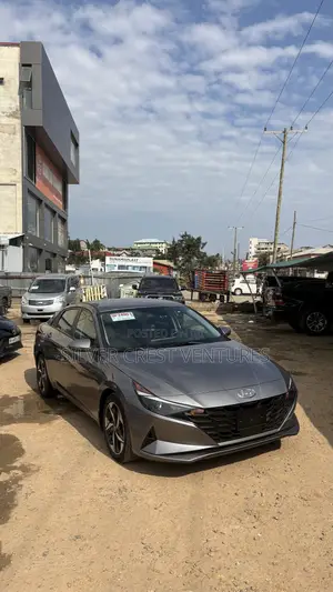 Hyundai Elantra SEL 2023 Gray