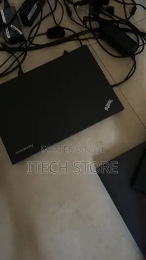 Laptop Lenovo ThinkPad T490s 4GB Intel Core i5 HDD+SSD 320GB