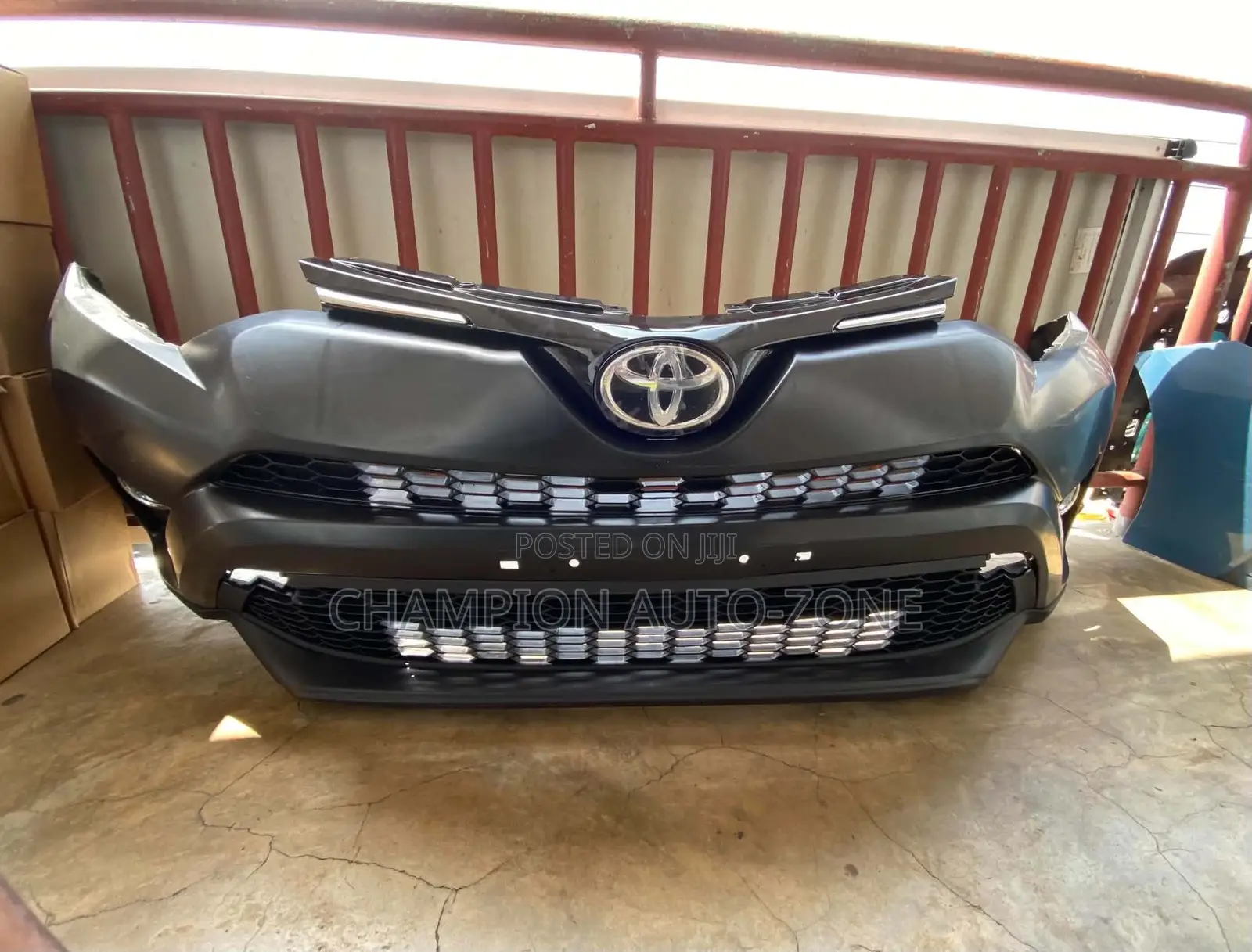 Toyota Rav4 2016-2017-2018 Front Bumper Complete