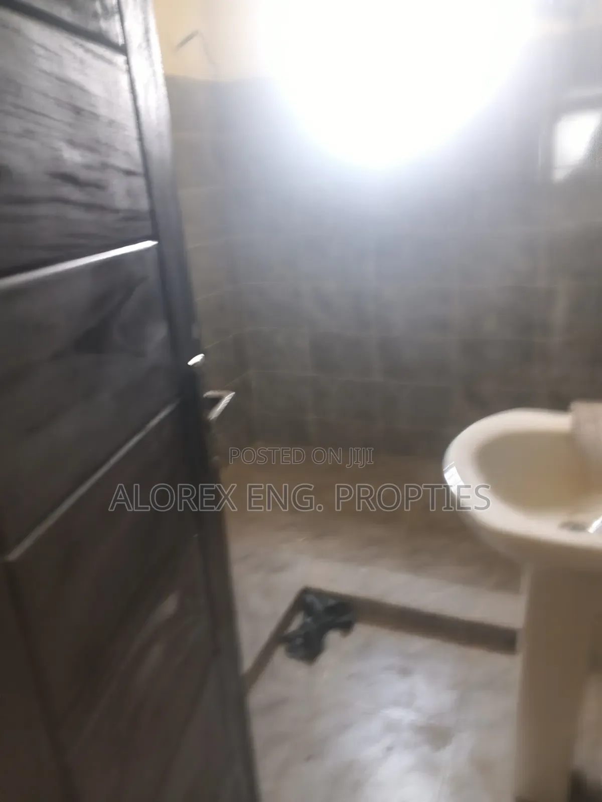 1bdrm Apartment in Danfa for rent