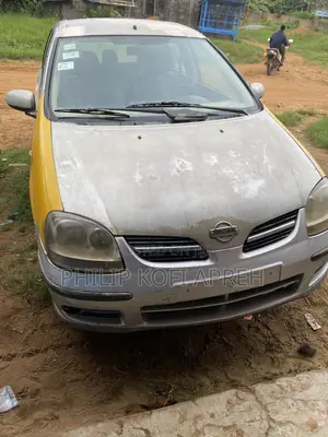 Nissan Almera 2005 Silver