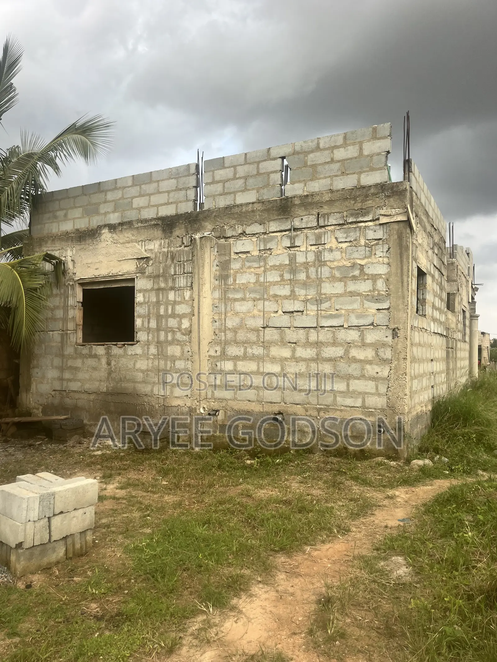 4bdrm House in Achiaman Estate, Amasaman for sale