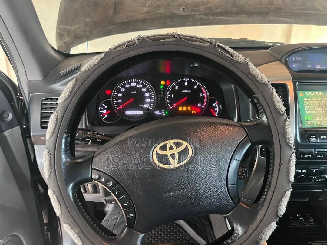 Toyota Land Cruiser 2010 Black