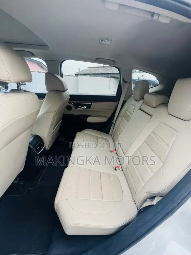 Honda CR-V 2019 White