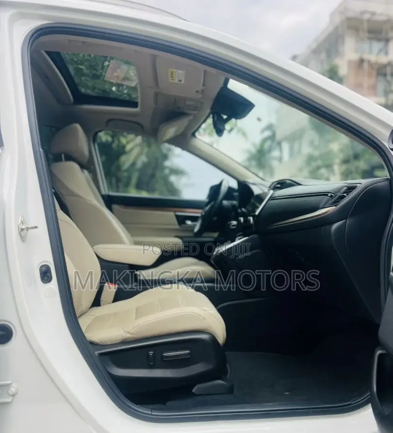 Honda CR-V 2019 White
