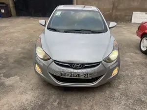 Hyundai Elantra Limited 4dr Sedan (1.8L 4cyl 6A) 2014