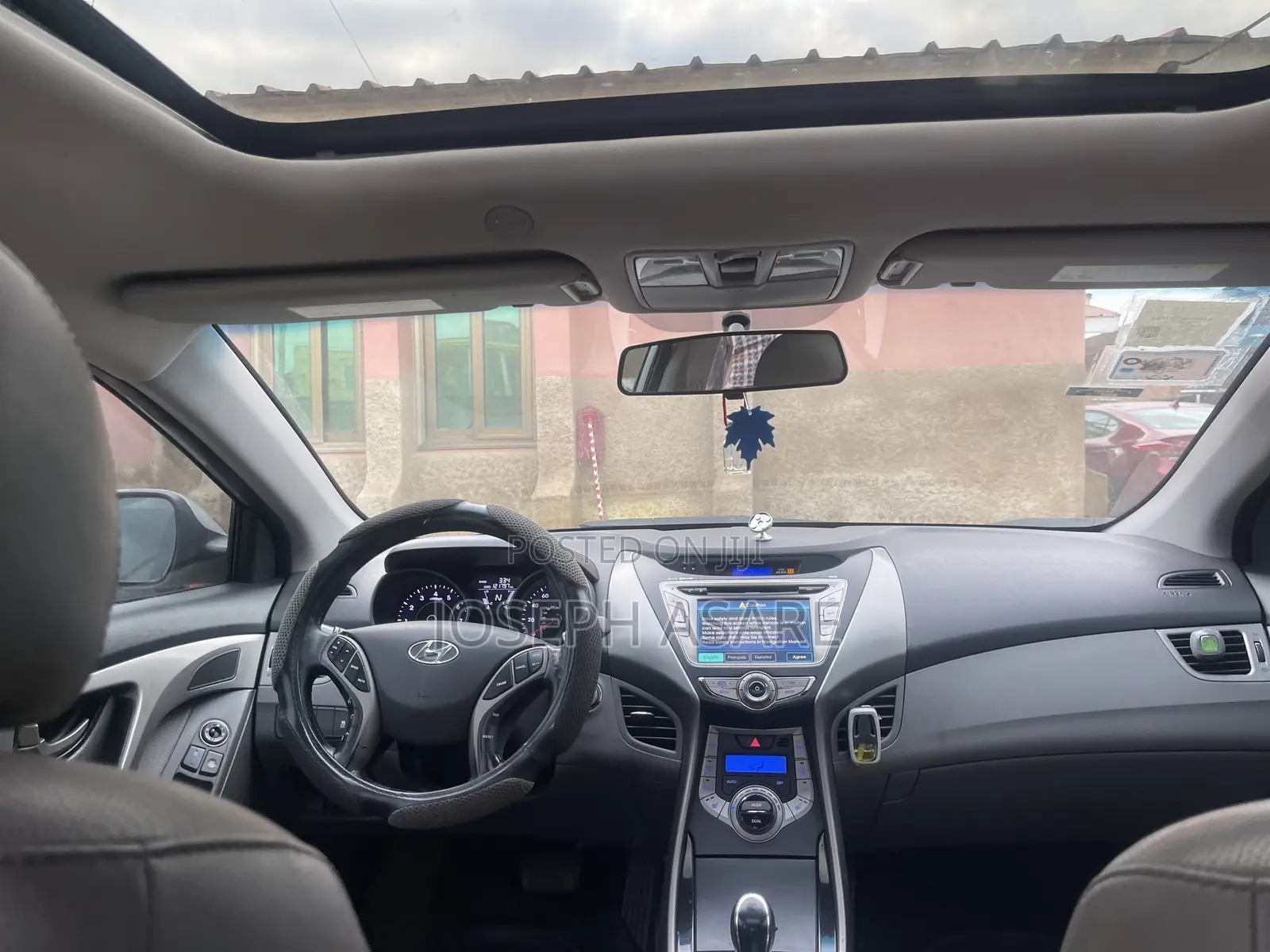 Hyundai Elantra Limited 4dr Sedan (1.8L 4cyl 6A) 2014
