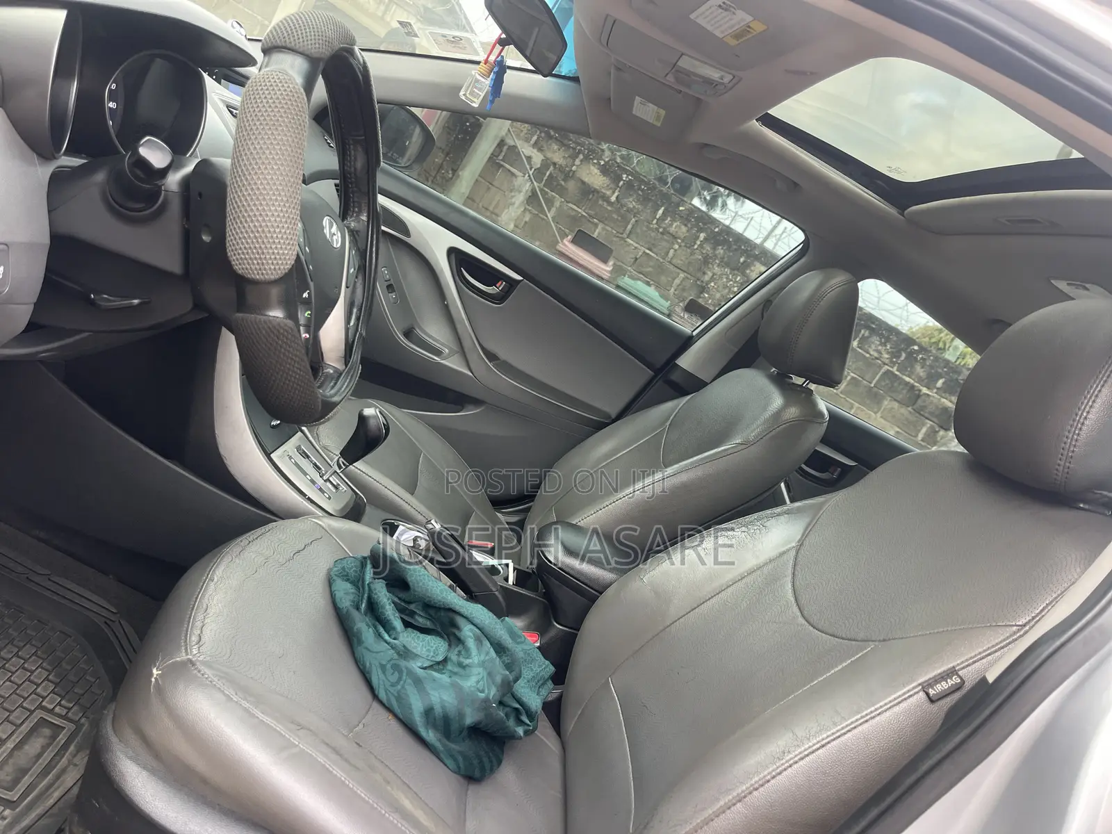 Hyundai Elantra Limited 4dr Sedan (1.8L 4cyl 6A) 2014