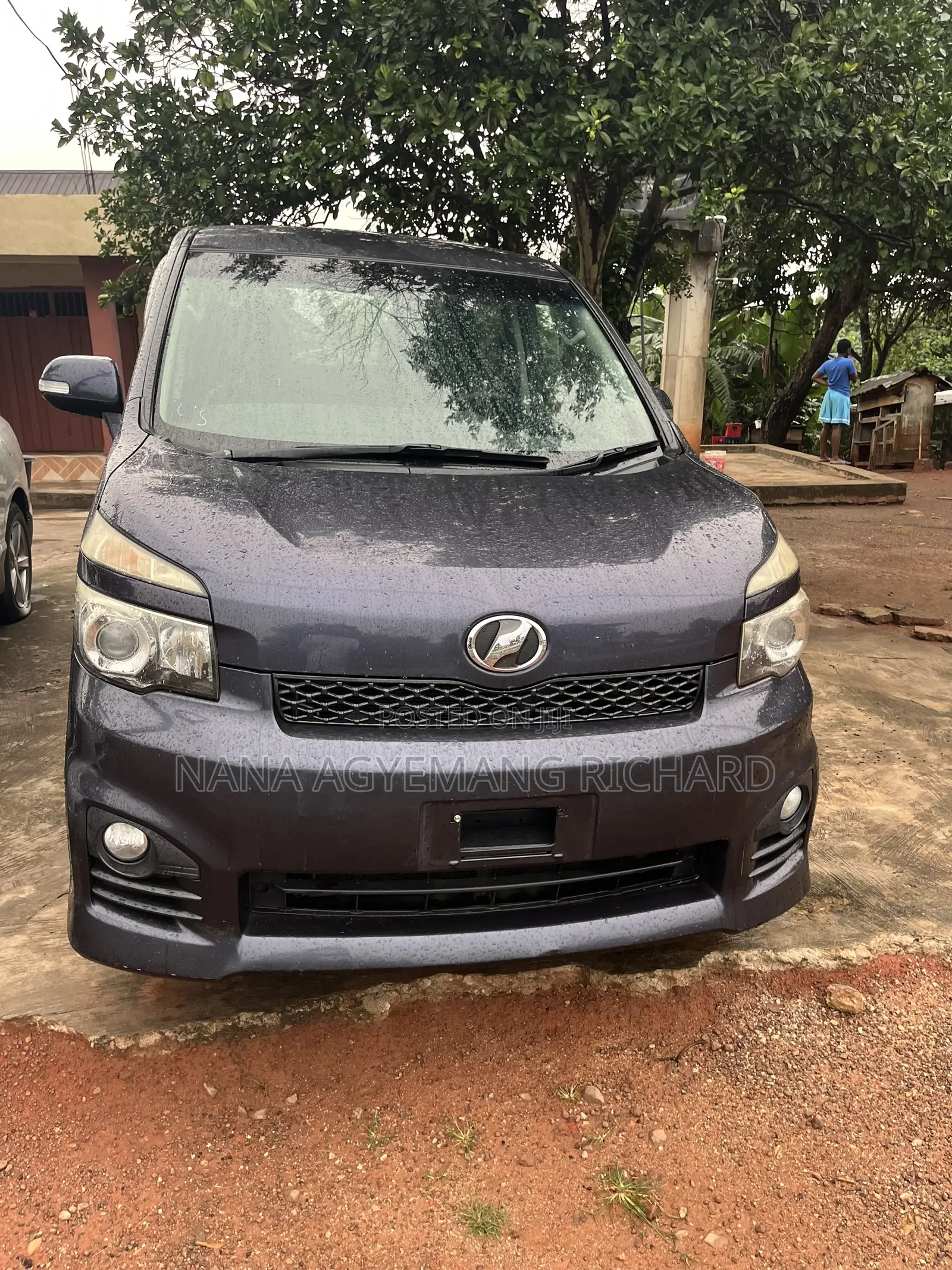 Toyota Voxy ZS Kirameki III 2WD 8-Seater 2013 Blue
