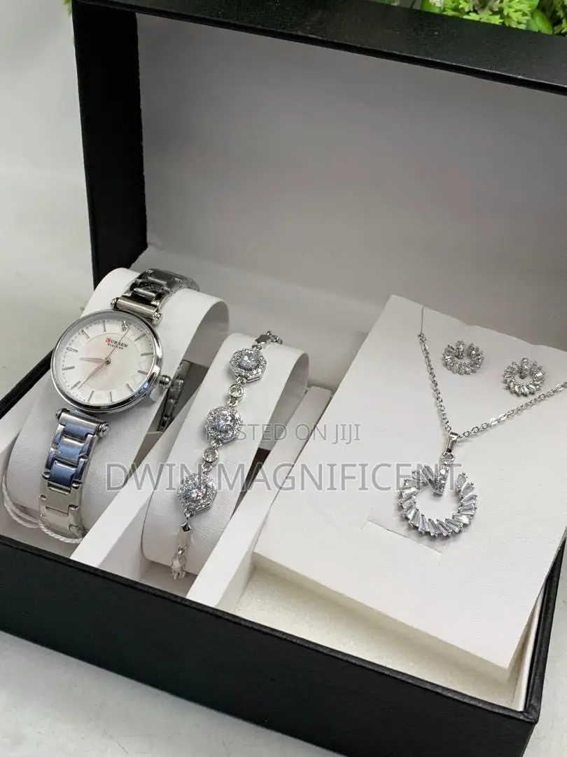 Eloquent Ladies Jewelry Set