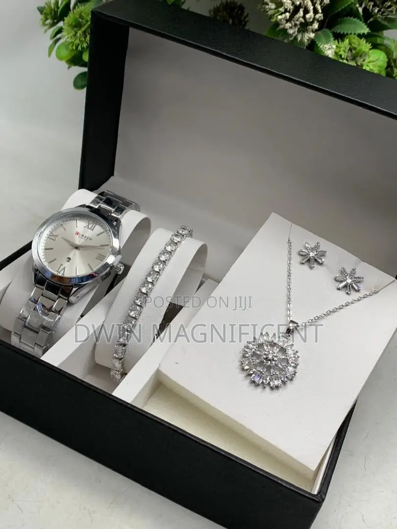 Eloquent Ladies Jewelry Set