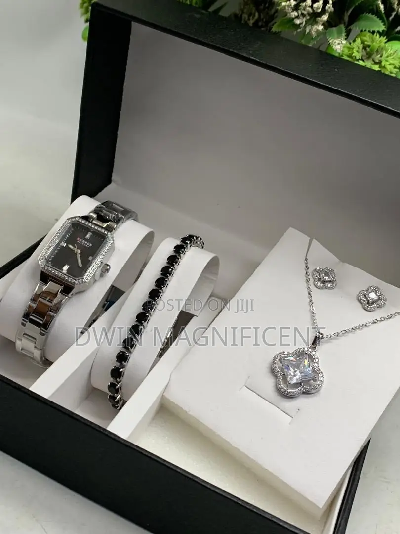 Eloquent Ladies Jewelry Set