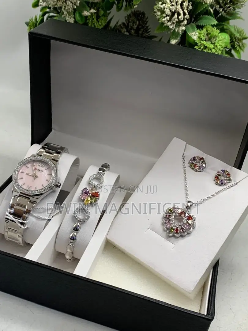 Eloquent Ladies Jewelry Set