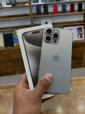 Apple iPhone 15 Pro Max 256 GB Silver