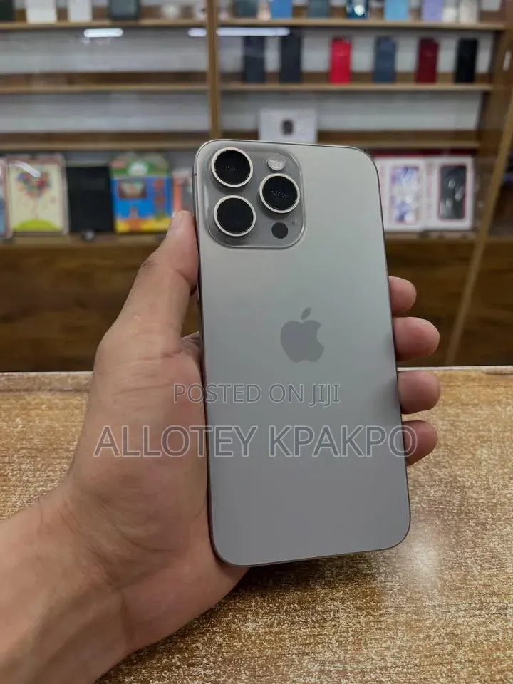 Apple iPhone 15 Pro Max 256 GB Silver