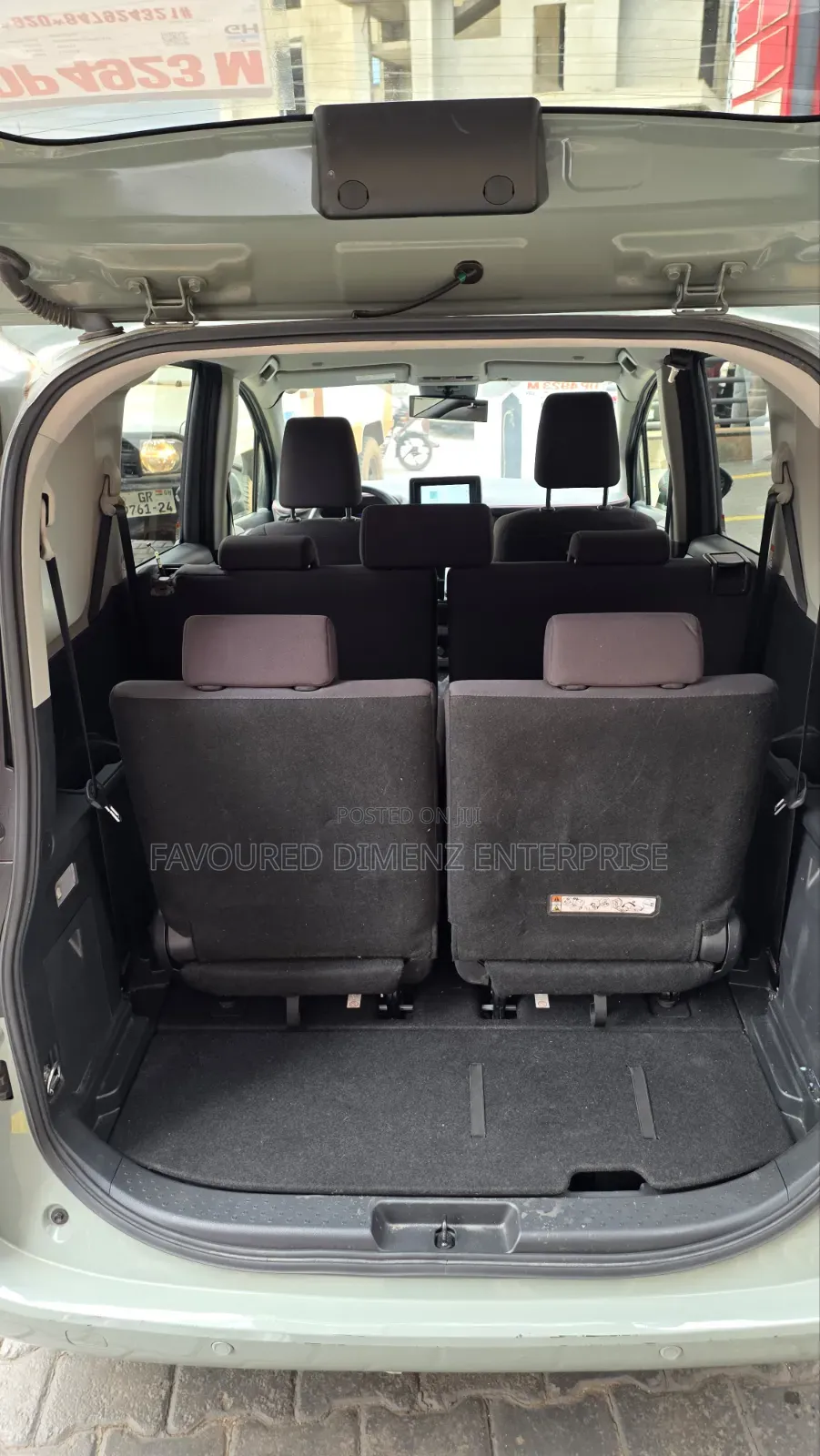 Toyota Sienta 2023 Gray