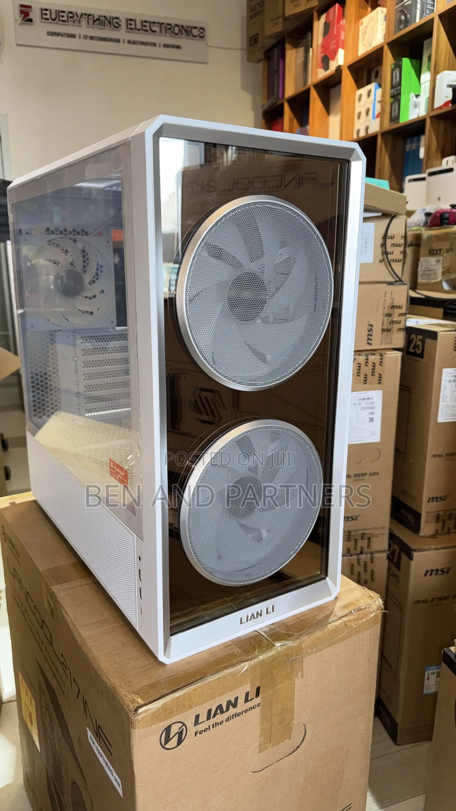 Lian Li Lancool 217 Inf Case