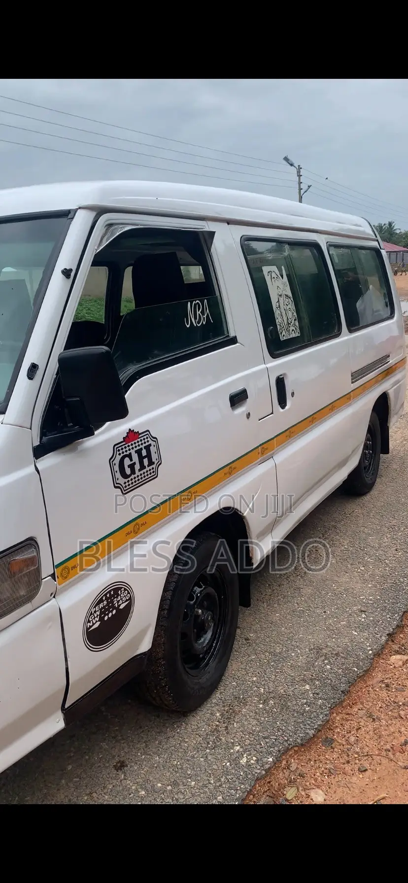 Mitsubishi L300 2009 White