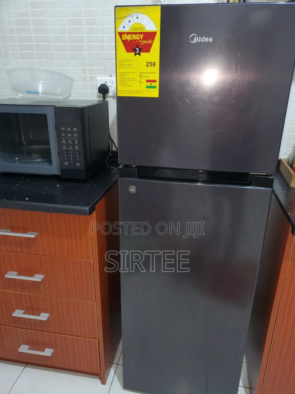 Midea Slim 2 Door Fridge/Freezer-Relocation Sale