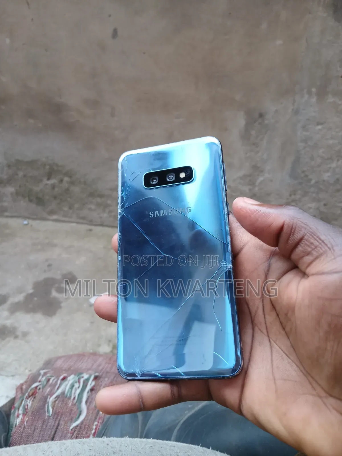 Samsung Galaxy S10e 128 GB Blue