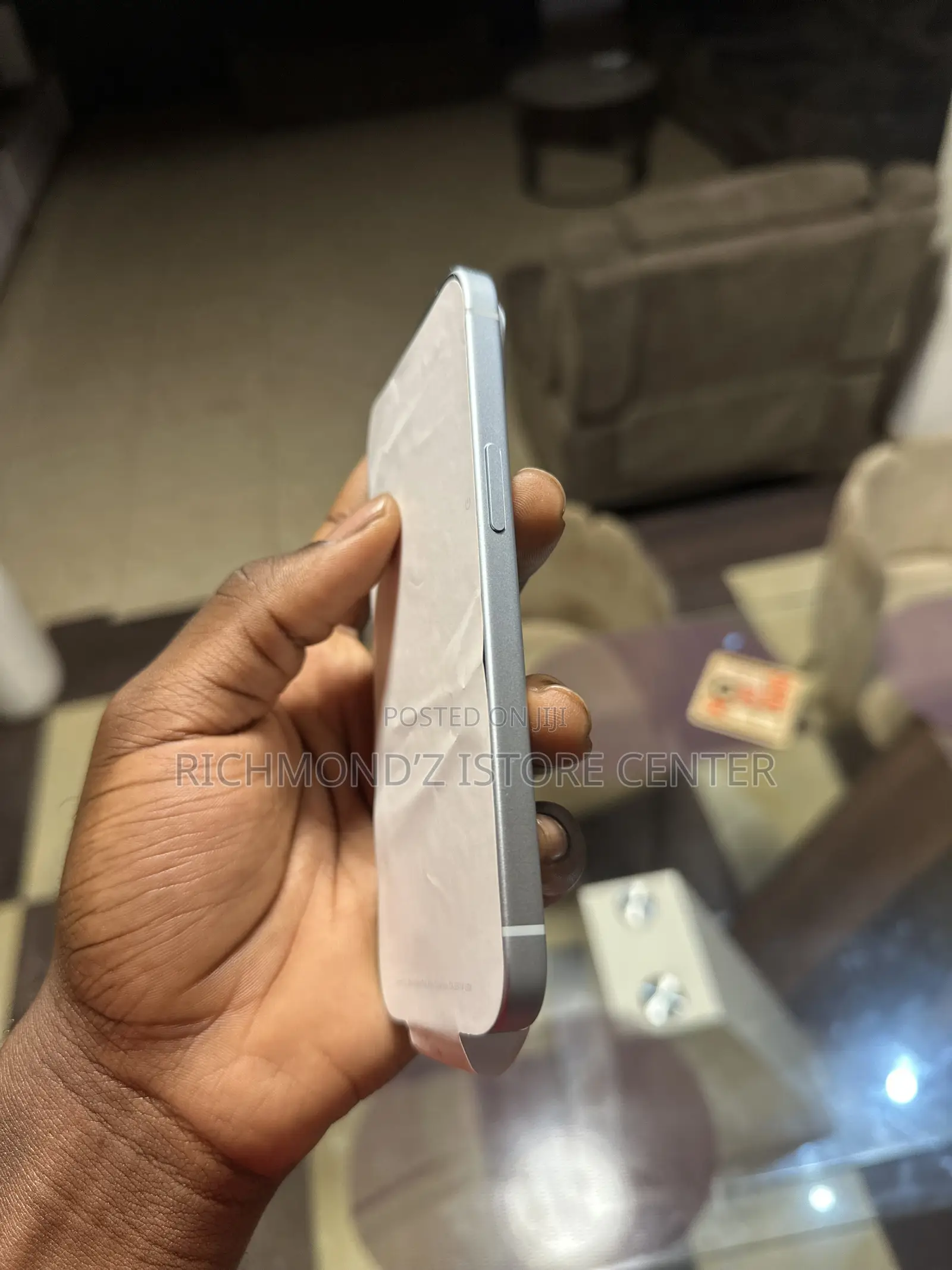 New Apple iPhone 15 256 GB White