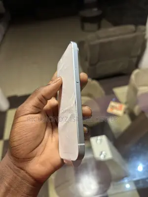 New Apple iPhone 15 256 GB White