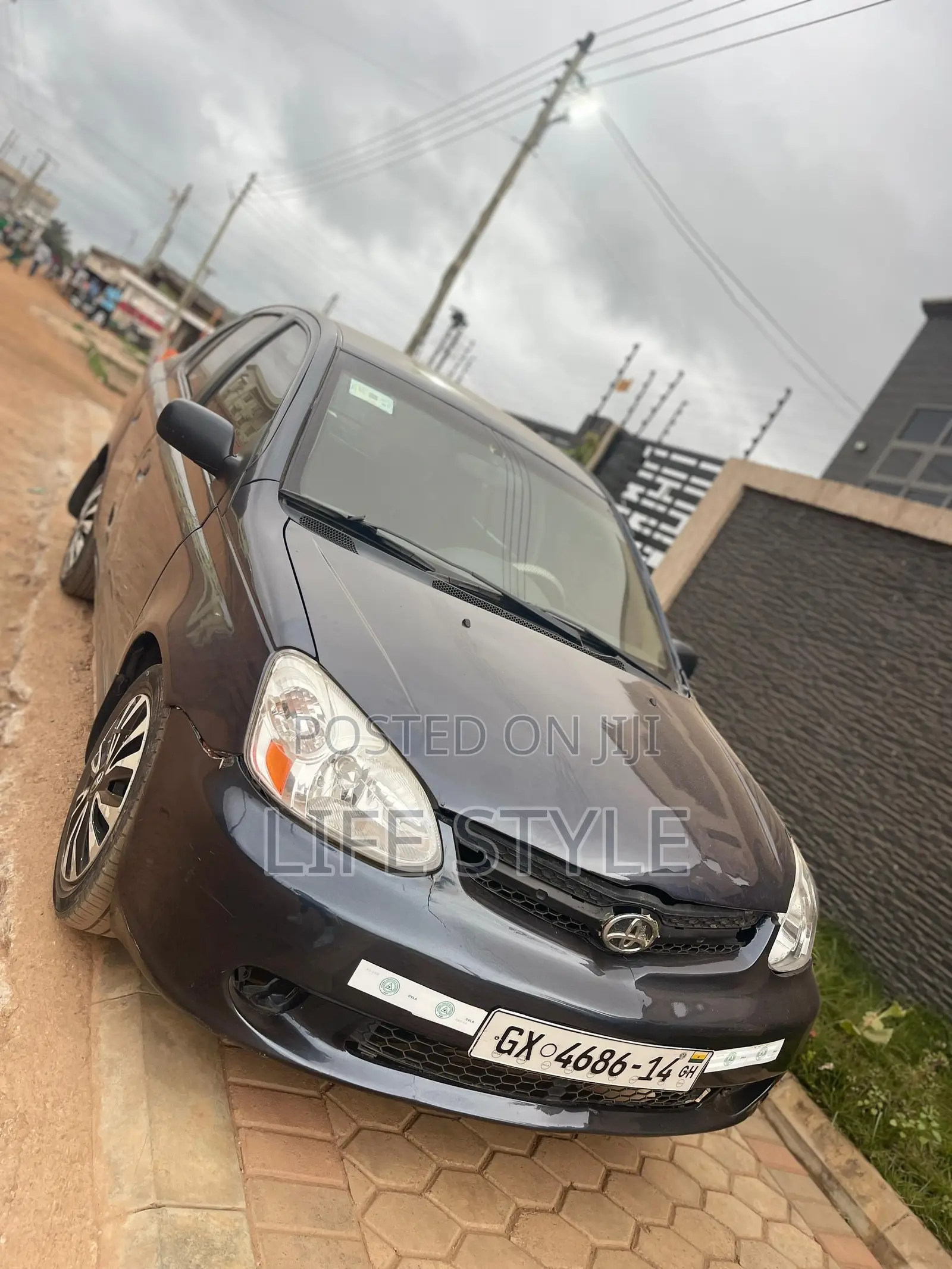 Toyota Echo Sedan 2005 Gray