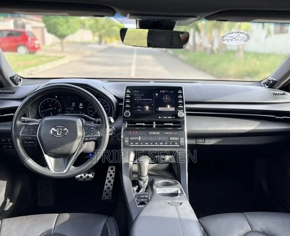 Toyota Avalon Touring FWD Sedan (3.5L V6 8A) 2019 Red