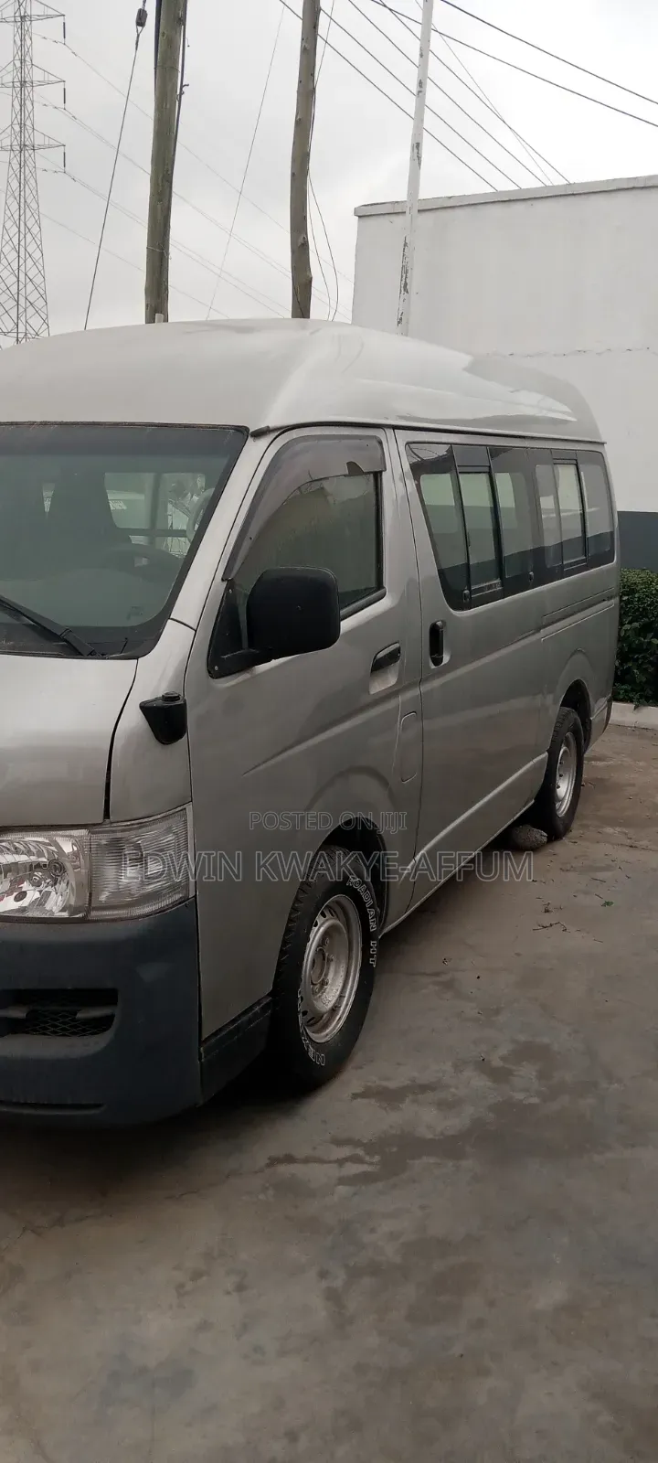 Toyota HiAce 1998 Silver