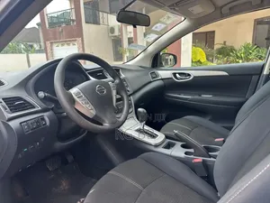 Nissan Sentra S 2016 Silver