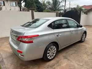 Nissan Sentra S 2016 Silver