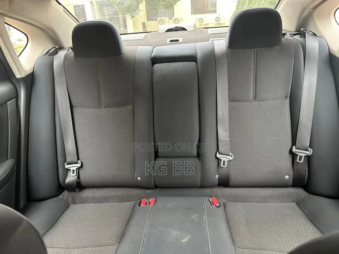 Nissan Sentra S 2016 Silver