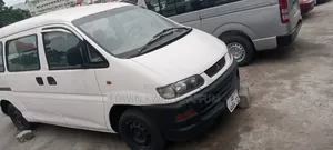 Mitsubishi L300 1999 White