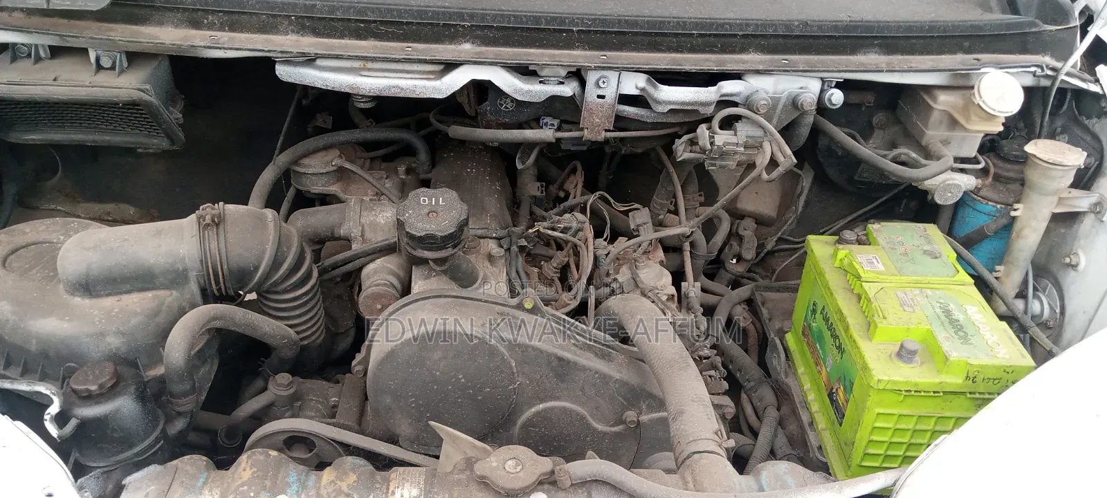 Mitsubishi L300 1999 White